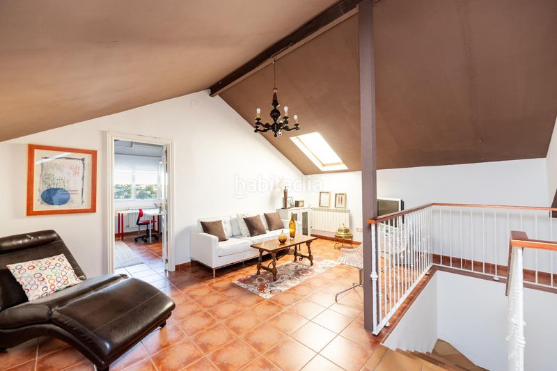 Foto b251d584-cb06-4dc8-84fb-239b4fc02731. Casa amb calefacció aparcament piscina a El Monte Torrelodones