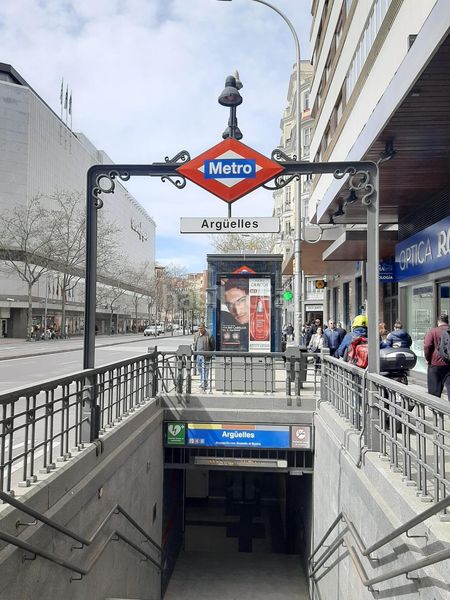 Foto f0fd6d6a-834d-4f91-b2db-ea015d6c7d03. Pis a Arapiles Madrid