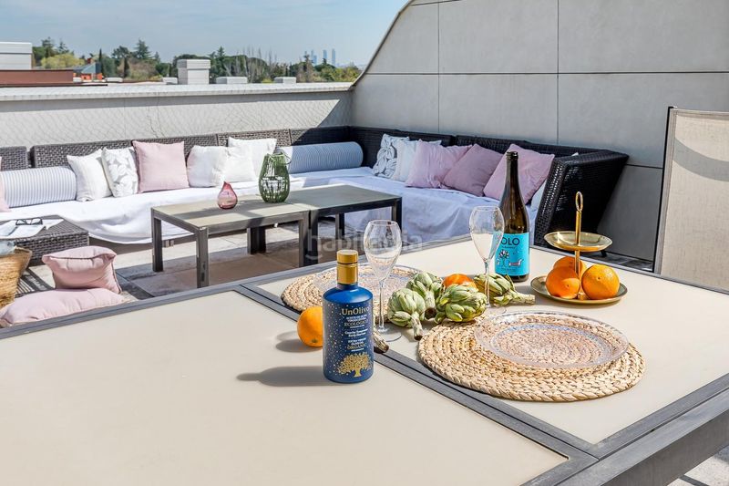 Foto 20bfd170-cb34-4256-9046-f5b8c3171bd4. Àtic amb aparcament a Aravaca Madrid