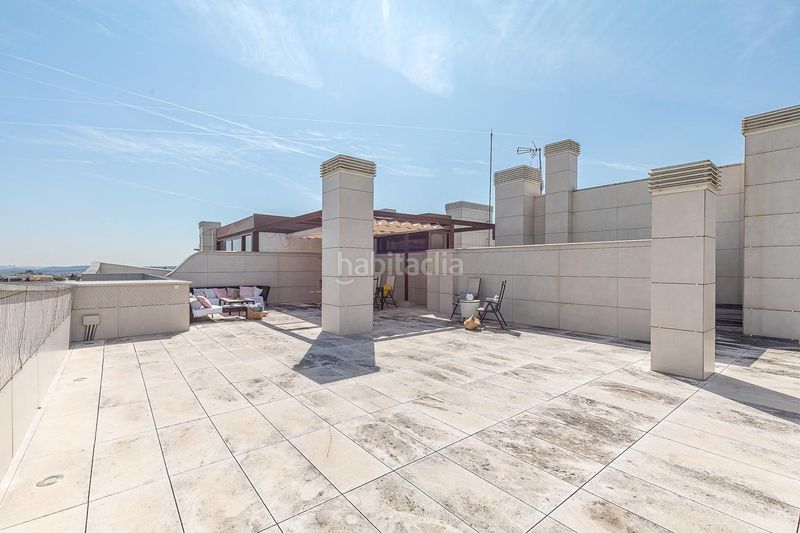 Foto 72fbd2f2-8406-4a23-b5bf-ac5aae282e10. Àtic amb aparcament a Aravaca Madrid