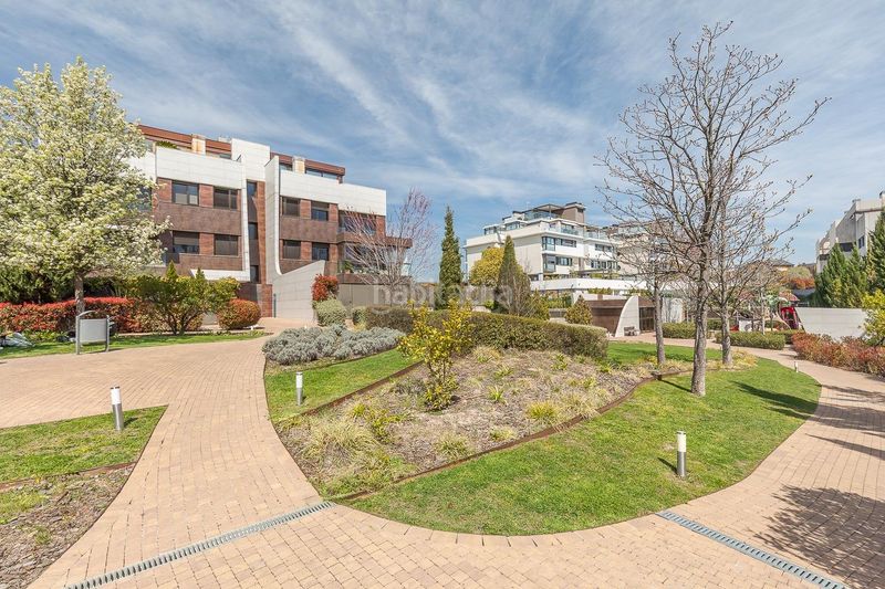 Foto 7cf3b917-e01e-41e4-9592-f65caa214893. Àtic amb aparcament a Aravaca Madrid