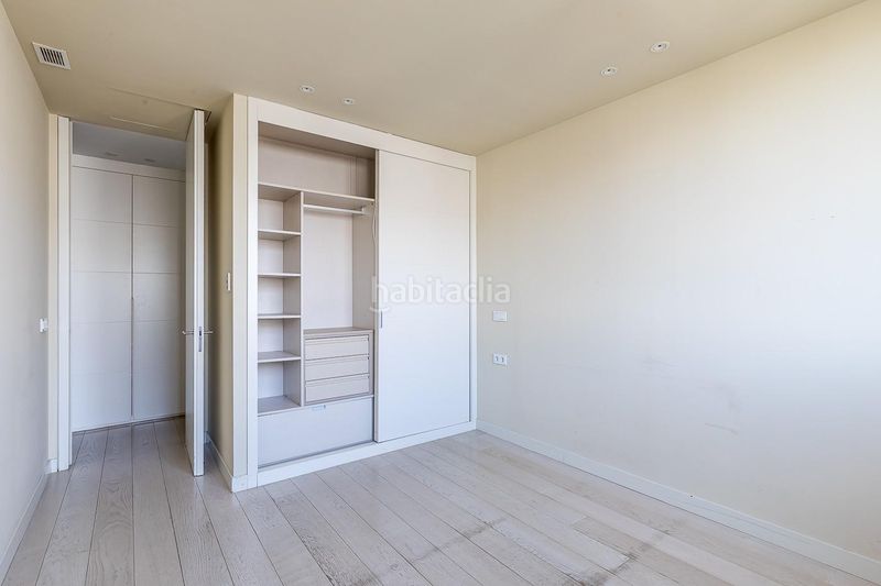 Foto 9dc12a7a-1bcd-41b0-956e-e6b89509206d. Àtic amb aparcament a Aravaca Madrid