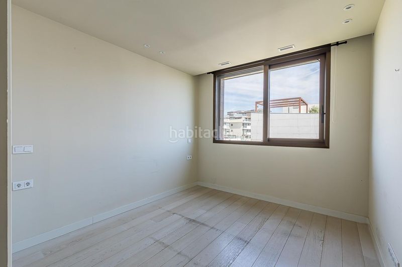 Foto ae15bce8-bd28-44b0-b4a1-490159c2710c. Àtic amb calefacció aparcament a Aravaca Madrid