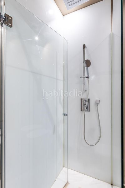 Foto e829b7f6-20c9-4205-af7a-e13c5aed3c41. Àtic amb aparcament a Aravaca Madrid