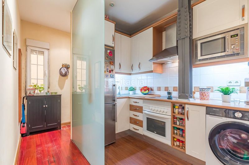 Foto f3f7c6bc-8f15-4a43-aaab-ab37b60b3ce7. Pis amb calefacció a Gaztambide Madrid