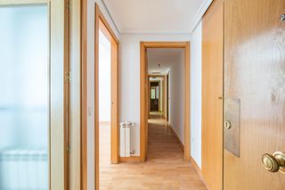 Flat in Calle del doctor ramón muncharaz 5