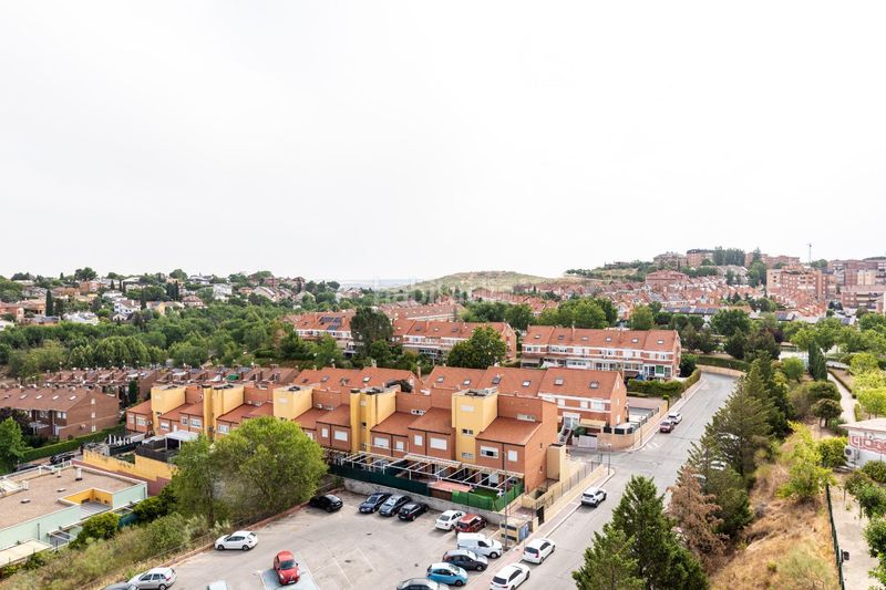 Foto a48cc6b6-352e-40a4-ba29-0b154c19f23a. Àtic amb calefacció piscina a Algete centro Algete
