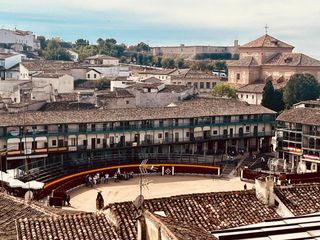 Appartamento in Chinchón. Piso exterior con historia y personalidad.