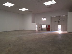 Rent Industrial building in Campodón-Ventorro del Cano