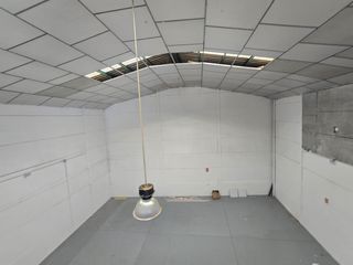 Miete Fabrikhalle in Urbanización Este-Montepríncipe