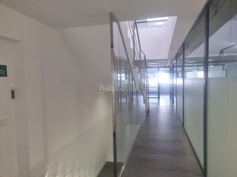 Foto 98191cd0-1f06-4899-9584-49a9e45d70ee. Rent industrial building in Campodón-Ventorro del Cano Alcorcón