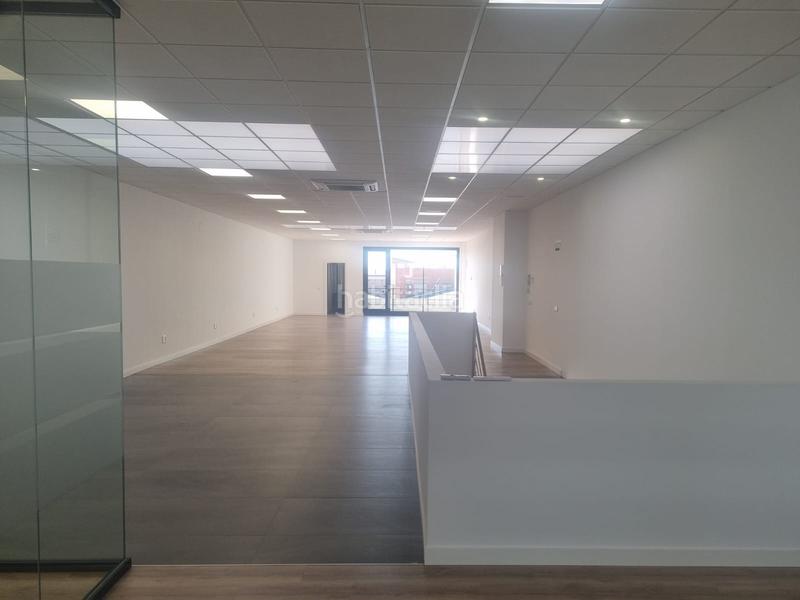 Foto 9bac4b44-1f16-44c8-8522-5f87a52cd187. Rent industrial building in Campodón-Ventorro del Cano Alcorcón