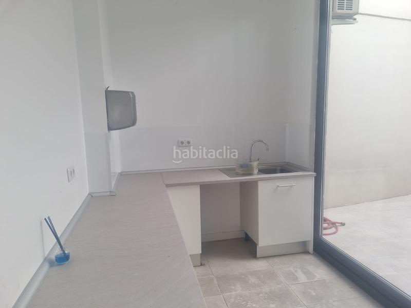 Foto d0093e37-f408-4eab-858d-9954fa505c05. Rent industrial building in Campodón-Ventorro del Cano Alcorcón