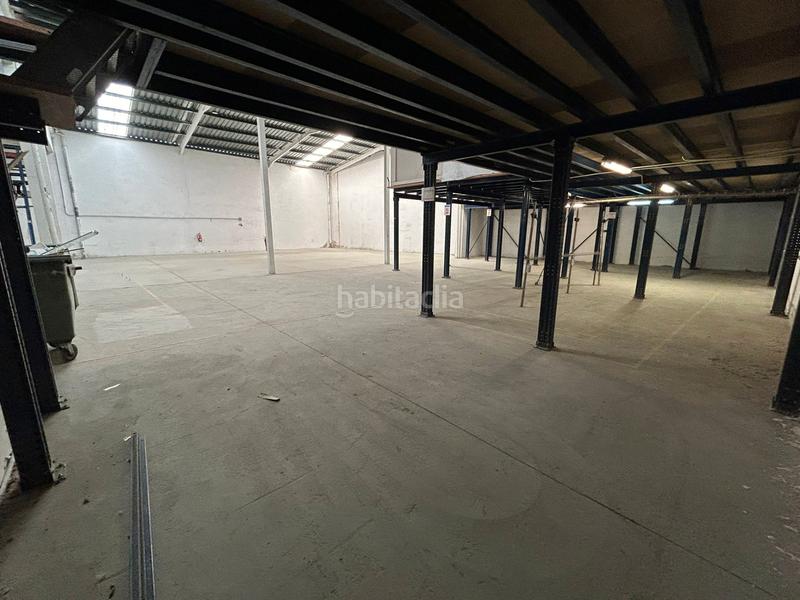 Foto 4ebcb08c-f768-4886-9a0f-3749f8ad1372. Rent industrial building in Campodón-Ventorro del Cano Alcorcón