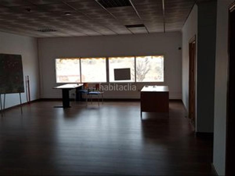 Foto b7d7f28f-08e1-41a4-9877-eac86ad35a2f. Rent industrial building in Campodón-Ventorro del Cano Alcorcón