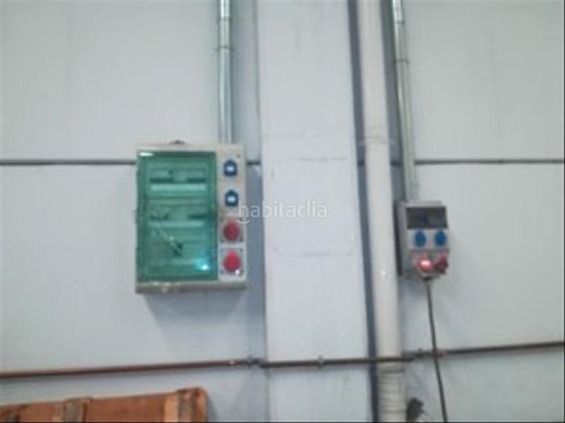 Foto 1c0dfe6c-8ad2-434d-bd3a-2546789bdbea. Rent industrial building in Leganés norte Leganés