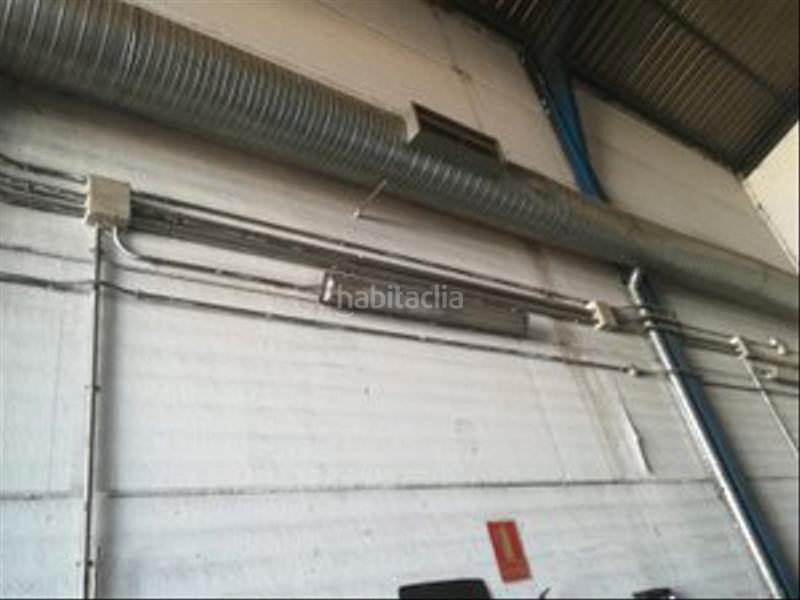 Foto 4b4ec96f-8cd3-4bae-9f28-9e11bce7078d. Rent industrial building in Leganés norte Leganés