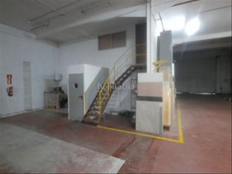 Foto 461f1d2f-8cc1-44ca-ae30-2f4105e2aacd. Bâtiment à usage industriel dans Fuenlabrada ii-el molino Fuenlabrada
