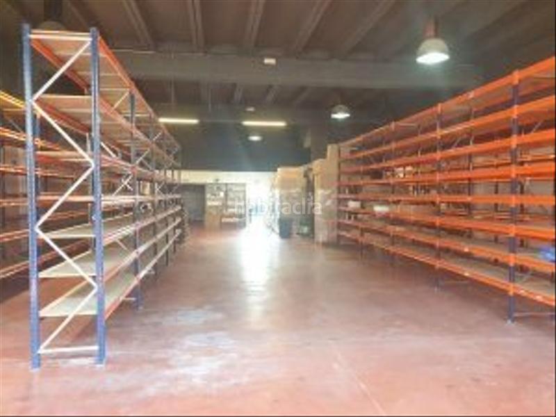 Foto 2c1b114a-b89b-4ad1-a9ad-635c40f5c7be. Fabrikhalle mit heizung in Norte-Universidad Móstoles