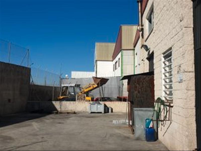 Foto e526f118-cb56-43c0-bb54-5610a995c6ab. Rent industrial building with heating in Campodón-Ventorro del Cano Alcorcón