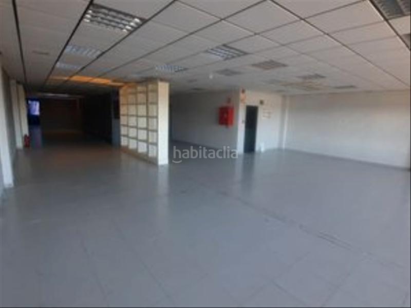 Foto 750cc2d7-11f0-4c99-b3f0-0a79080edd06. Rent industrial building in Norte-Universidad Móstoles