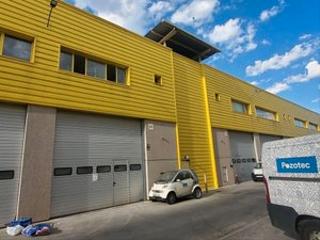 Rent Industrial building en Villaverde Alto