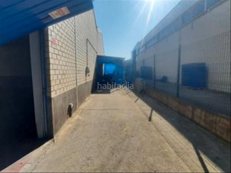 Foto 60dcd52a-9466-4a1c-adb7-390184303533. Rent industrial building in Estación Coslada