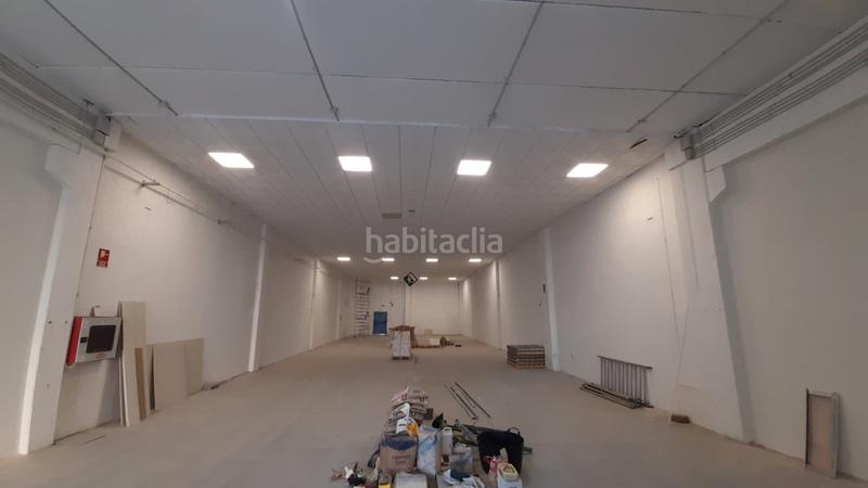 Foto caab2d4b-e4e8-4b7e-a153-51be8f0d5ea0. Fabrikhalle in Valdepelayo-Montepinos-Arroyo Culebro Leganés