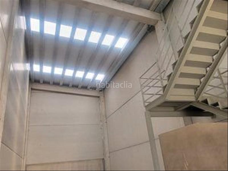 Foto 6a34da21-7c93-43e6-917f-98b88e440b92. Alquiler nave industrial en Las Castañeras - Bulevar Arroyomolinos