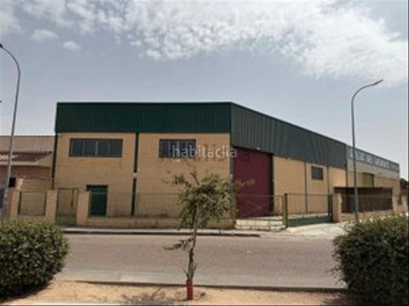 Foto 748976cd-7374-4792-854e-9660c336f068. Miete fabrikhalle in Valmojado