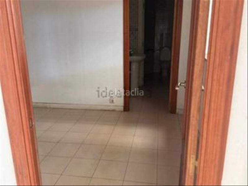 Foto ca24f556-20c3-44a4-9484-1a6cefe1c438. Miete fabrikhalle in Valmojado