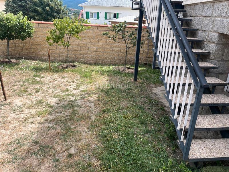 Foto f1a815c5-c432-46cd-ae0b-cb8b3258eef7. Pis amb xemeneia a Cercedilla