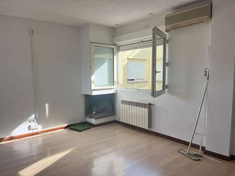 Foto 0428a4dd-c46e-43fe-979d-bd9a30556383. Duplex con riscaldamento parcheggio in Alpedrete