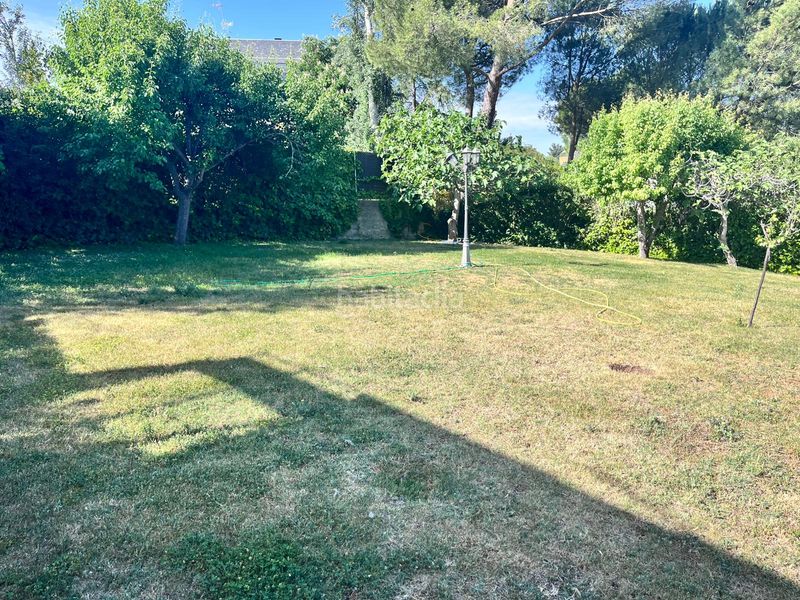 Foto d6537301-d831-49d3-9cf0-df8b6061d7af. Chalet mit heizung parking in La Chopera Rozas de Madrid (Las)