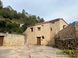Masia a Cabanelles. Cabanellesmasia