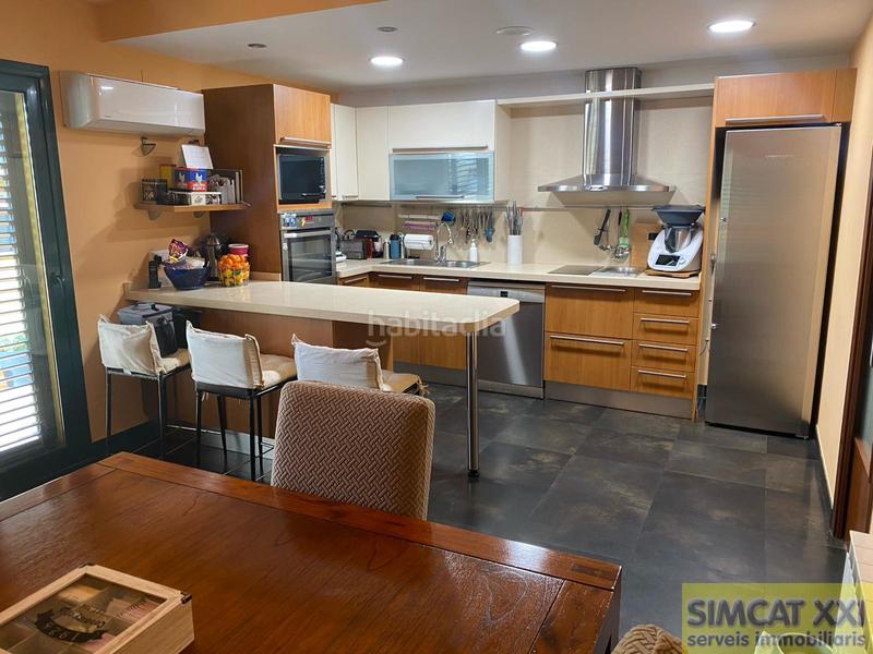 Foto 0333669d-8b48-484c-8296-a6b352567e91. Casa adosada casa en Navata