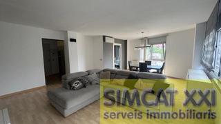 Zweistckige Wohnung in Centre. Figueresdplex