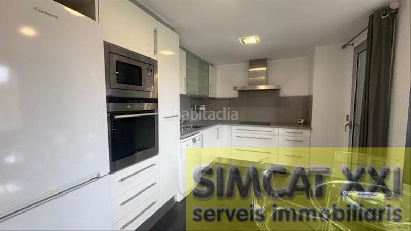 Foto 1de3bd3f-c386-41d3-a3f5-4821a598120a. Dúplex  en Centre Figueres