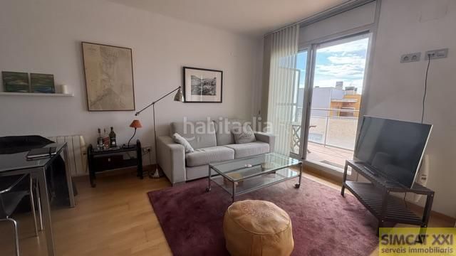 Foto 1168a0a3-42cb-4759-9195-e22823627b1c. Estudi a Poble Nou-Olivar Gran Figueres