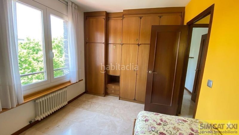 Foto 0843d294-6119-4066-911e-c80eee92aa0a. Pis amb calefacció aparcament a Creu de la Mà Figueres