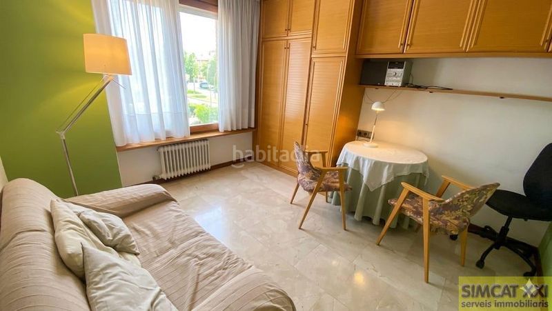 Foto ae04ccbd-fa48-4125-a60b-e30f1c278abb. Pis amb calefacció aparcament a Creu de la Mà Figueres