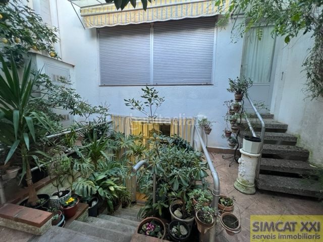 Foto 9748a801-e00b-447a-a83c-d70f14091ff1. Casa amb calefacció a Creu de la Mà Figueres