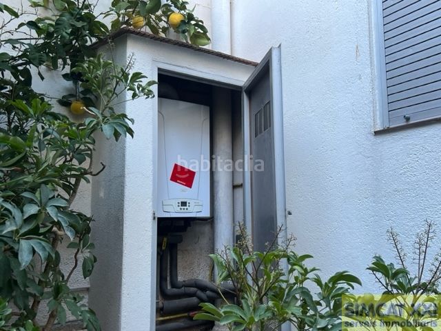 Foto ed7d32ec-90e4-4d9d-939a-539849168a3f. Casa amb calefacció a Creu de la Mà Figueres