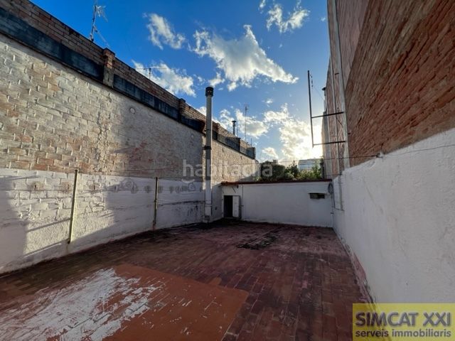 Foto edb09971-3370-4c09-ac10-bbeefe9f0de5. Casa amb calefacció a Creu de la Mà Figueres