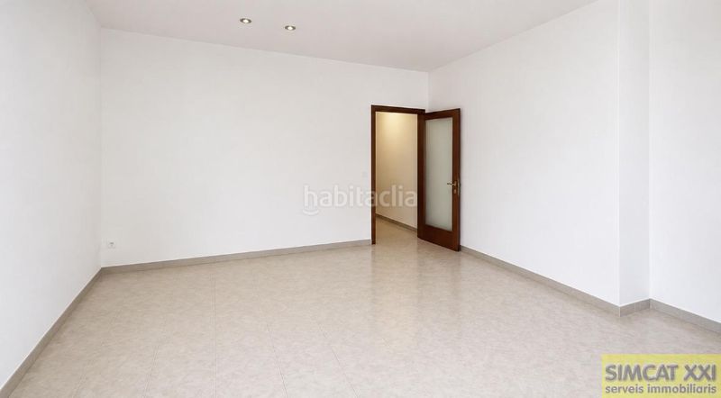 Foto af9b9805-8550-4558-834f-7e909ff4614c. Pis a Eixample-Horta Capallera Figueres