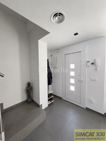 Foto 1556615d-6a2e-4c03-9dee-f717e77017d2. Casa a Vilatenim Figueres