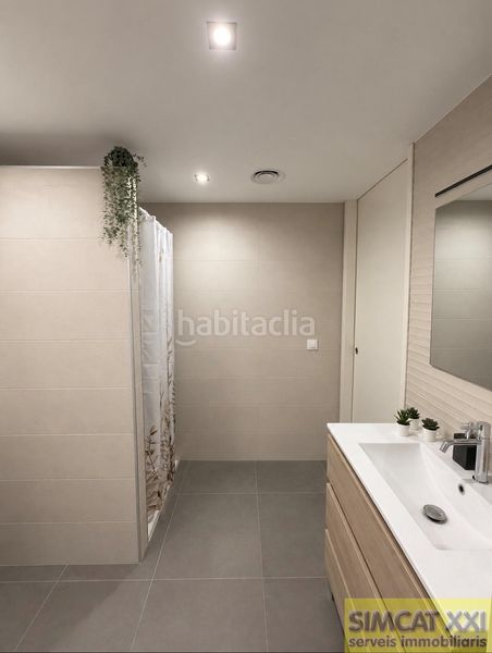 Foto 41f1b8ab-1a0c-41e6-ab1d-78a57dfe2f7a. Casa a Vilatenim Figueres