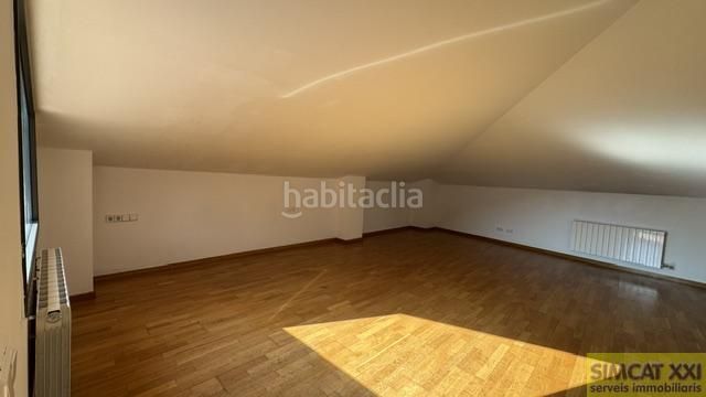 Foto ab1371cd-1f72-4b58-a5e0-b44ed816de4f. Dúplex  en Creu de la Mà Figueres