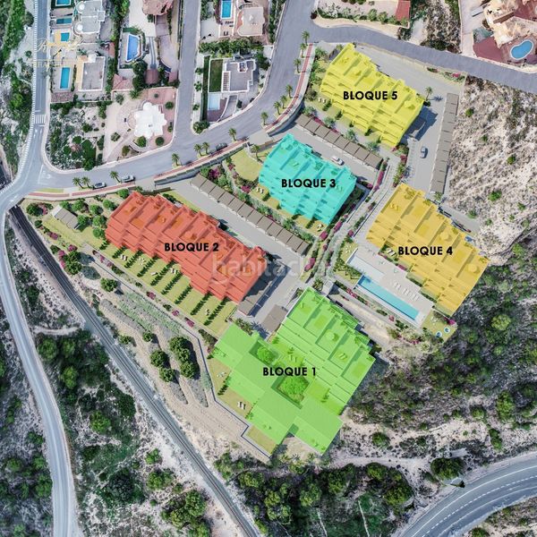 Foto c62cfc3c-5fa0-40c2-b9d0-bf0abbe46063. Pis amb piscina a Plans-Gasparot Vila Joiosa (la)