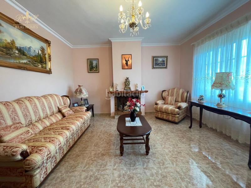 Foto 87d793f8-7eae-4575-9f31-c0538feda18a. Chalet avec chauffage parking dans Coloma Nucia (la)